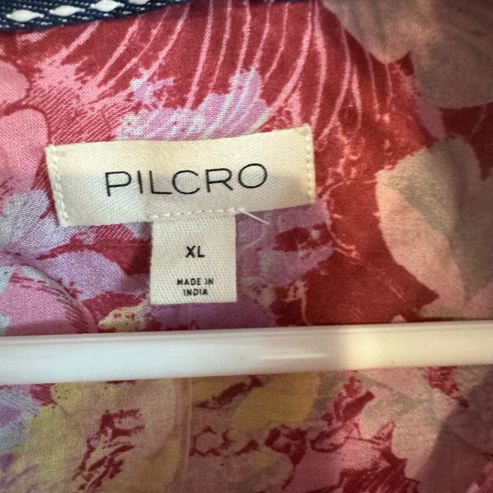 Anthropologie The Romy Relaxed Fit Button Down Shirt by Pilcro. - Picture 4 of 11